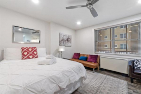 Downtown Studio - Panoramic Views - Walk-friendly